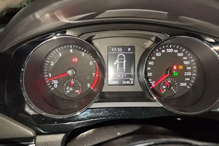Used Volkswagen Sagitar 2018 280TSI DSG Ignite Edition Instrument Cluster