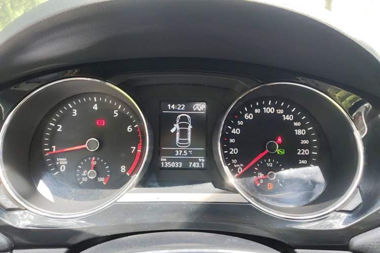 Used Volkswagen Sagitar 2018 280TSI DSG Comfort Model Instrument Cluster