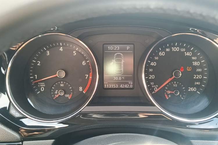 Used Volkswagen Sagitar 2018 280TSI DSG Comfort Model Instrument Cluster