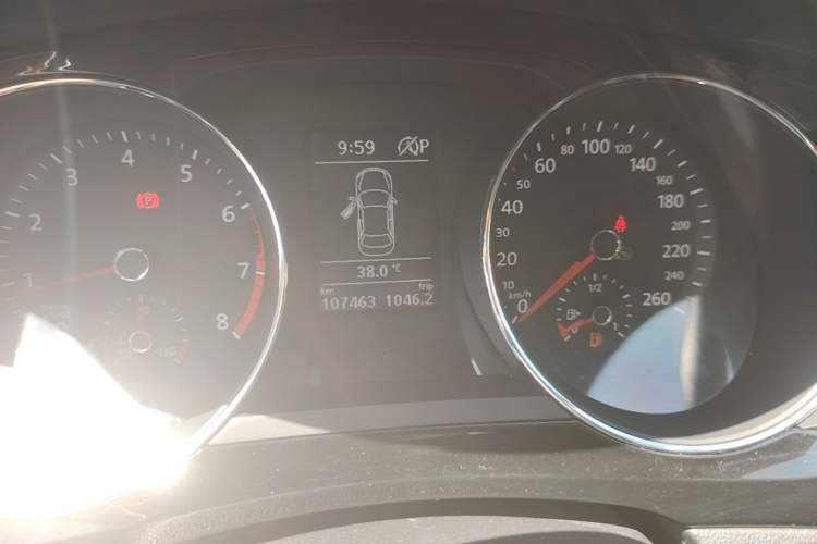 Used Volkswagen Sagitar 2018 280TSI DSG Comfort Model Instrument Cluster