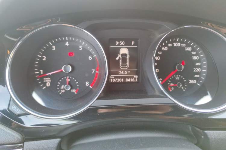 Used Volkswagen Sagitar 2018 280TSI DSG Ignite Edition Instrument Cluster