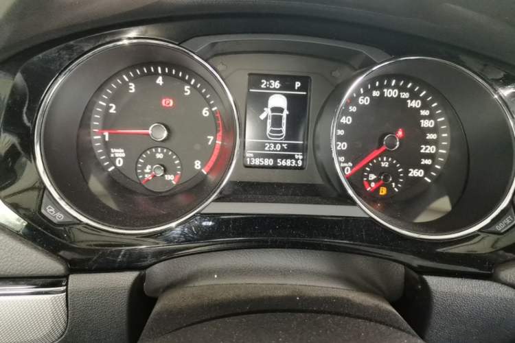 Used Volkswagen Sagitar 2018 180TSI DSG Prestige Edition Instrument Cluster