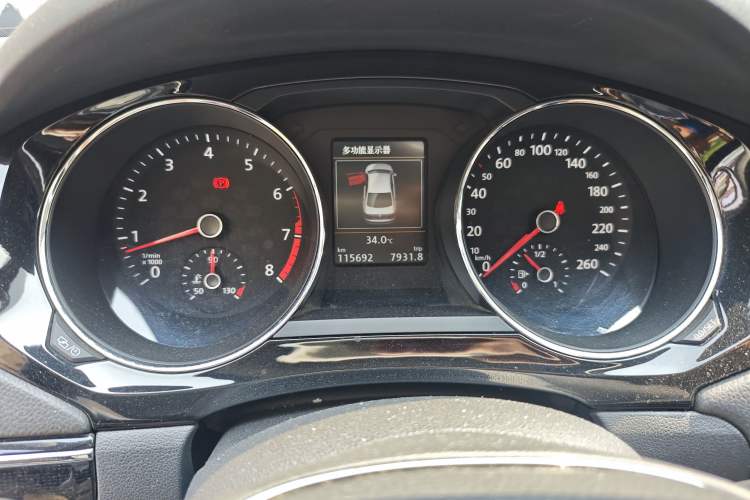 Used Volkswagen Sagitar 2018 280TSI DSG Luxury Model Instrument Cluster