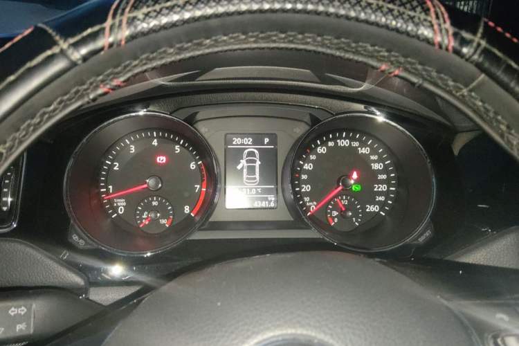 Used Volkswagen Sagitar 2018 280TSI DSG Ignite Edition Instrument Cluster