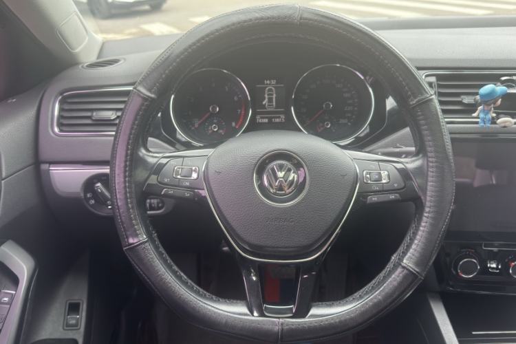 Used Volkswagen Sagitar 2018 280TSI DSG Comfort Model Interior 2