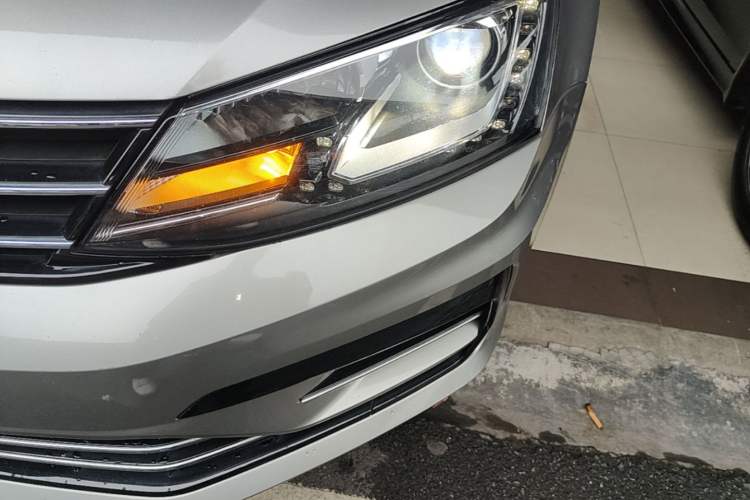 Used Volkswagen Sagitar 2018 280TSI DSG Ignite Edition Left Front Headlight