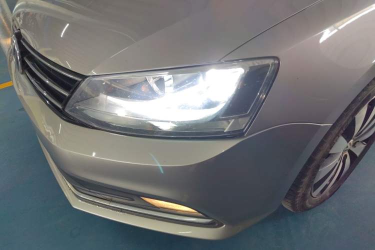 Used Volkswagen Sagitar 2018 280TSI DSG Comfort Model Left Front Headlight