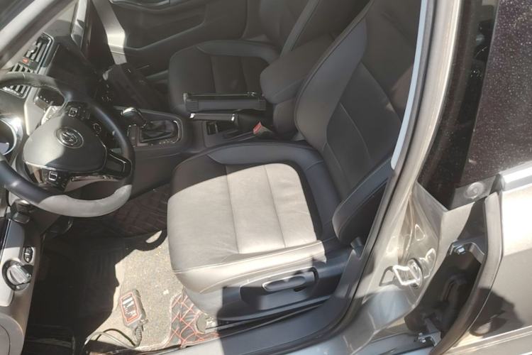 Used Volkswagen Sagitar 2018 280TSI DSG Comfort Model Left Front Seat