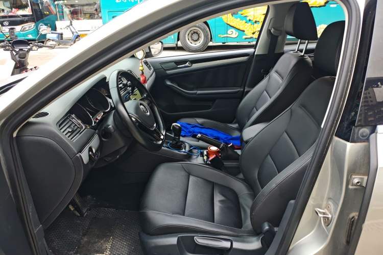 Used Volkswagen Sagitar 2018 280TSI DSG Ignite Edition Left Front Seat