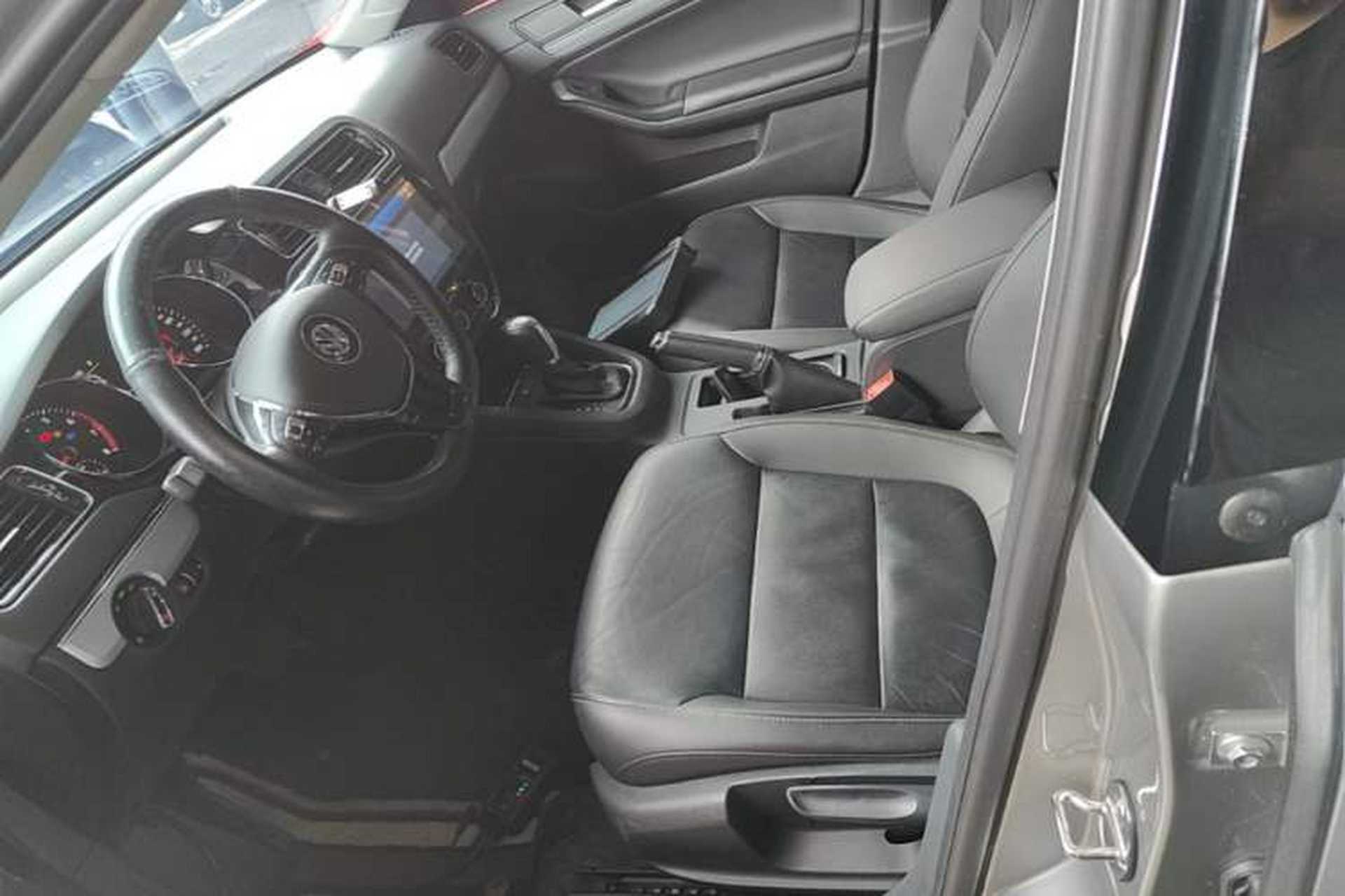 Used Volkswagen Sagitar 2018 280TSI DSG Ignite Edition Left Front Seat