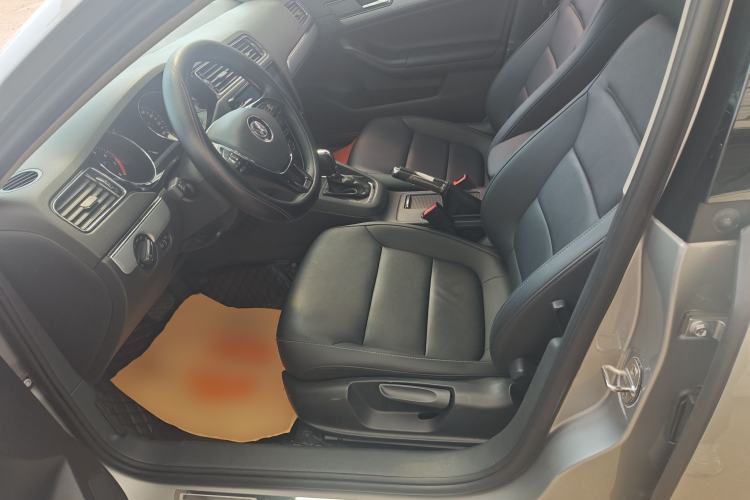 Used Volkswagen Sagitar 2018 1.6L Automatic Comfort Model Left Front Seat