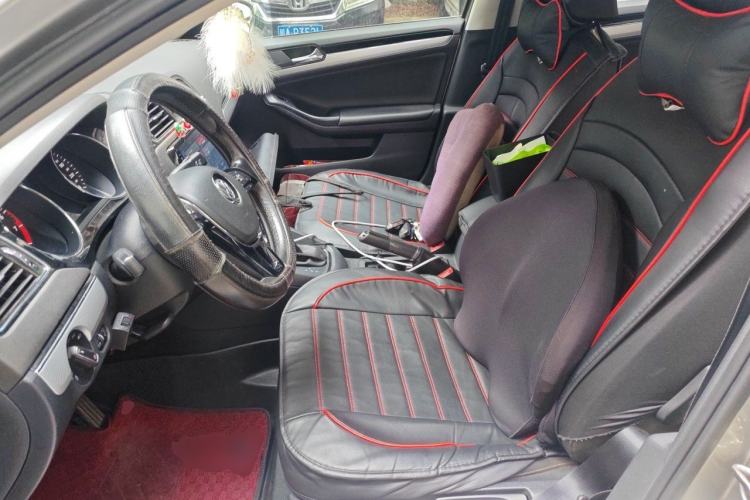 Used Volkswagen Sagitar 2018 1.6L Automatic Comfort Model Left Front Seat
