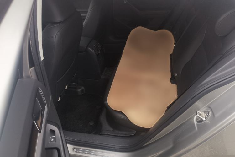 Used Volkswagen Sagitar 2018 1.6L Manual Comfort Model Left Rear Seat