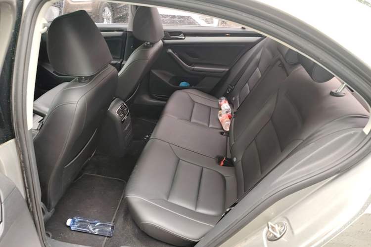 Used Volkswagen Sagitar 2018 280TSI DSG Comfort Model Left Rear Seat