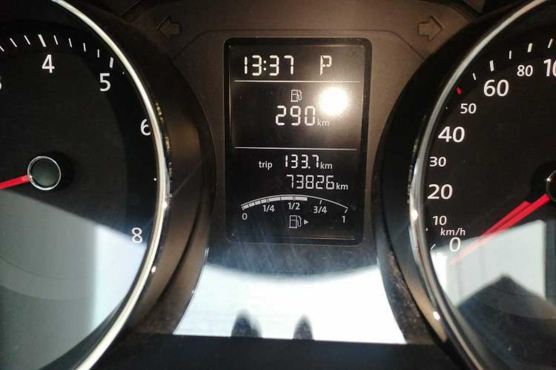 Used Volkswagen Sagitar 2018 1.6L Automatic Comfort Model Odometer Close Up