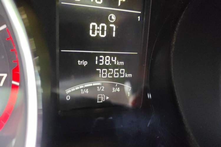 Used Volkswagen Sagitar 2018 1.6L Automatic Comfort Model Odometer Close Up