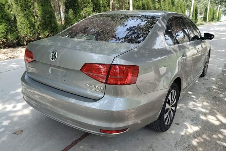 Used Volkswagen Sagitar 2018 280TSI DSG Comfort Model Rear Right 45 Deg