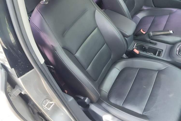 Used Volkswagen Sagitar 2018 280TSI DSG Comfort Model Right Front Seat