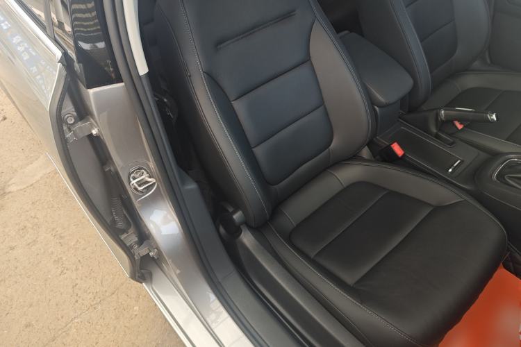 Used Volkswagen Sagitar 2018 1.6L Automatic Comfort Model Right Front Seat