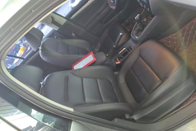 Used Volkswagen Sagitar 2018 280TSI DSG Comfort Model Right Front Seat