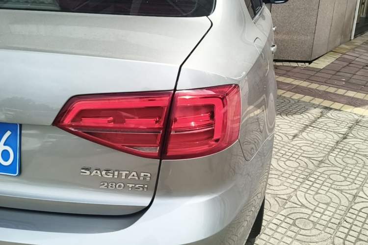 Used Volkswagen Sagitar 2018 280TSI DSG Comfort Model Right Rear Taillight