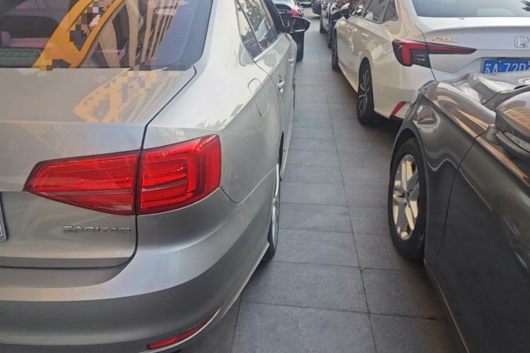 Used Volkswagen Sagitar 2018 280TSI DSG Ignite Edition Right Rear Taillight