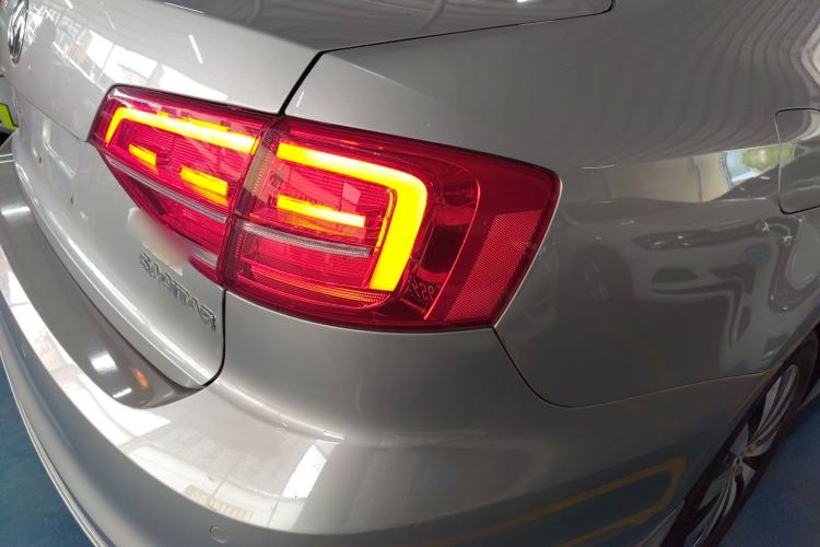 Used Volkswagen Sagitar 2018 280TSI DSG Comfort Model Right Rear Taillight