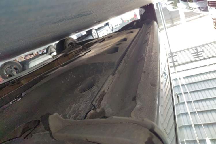 Used Volkswagen Sagitar 2018 280TSI DSG Comfort Model Right Side Sill