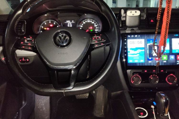 Used Volkswagen Sagitar 2018 280TSI DSG Ignite Edition Steering Wheel