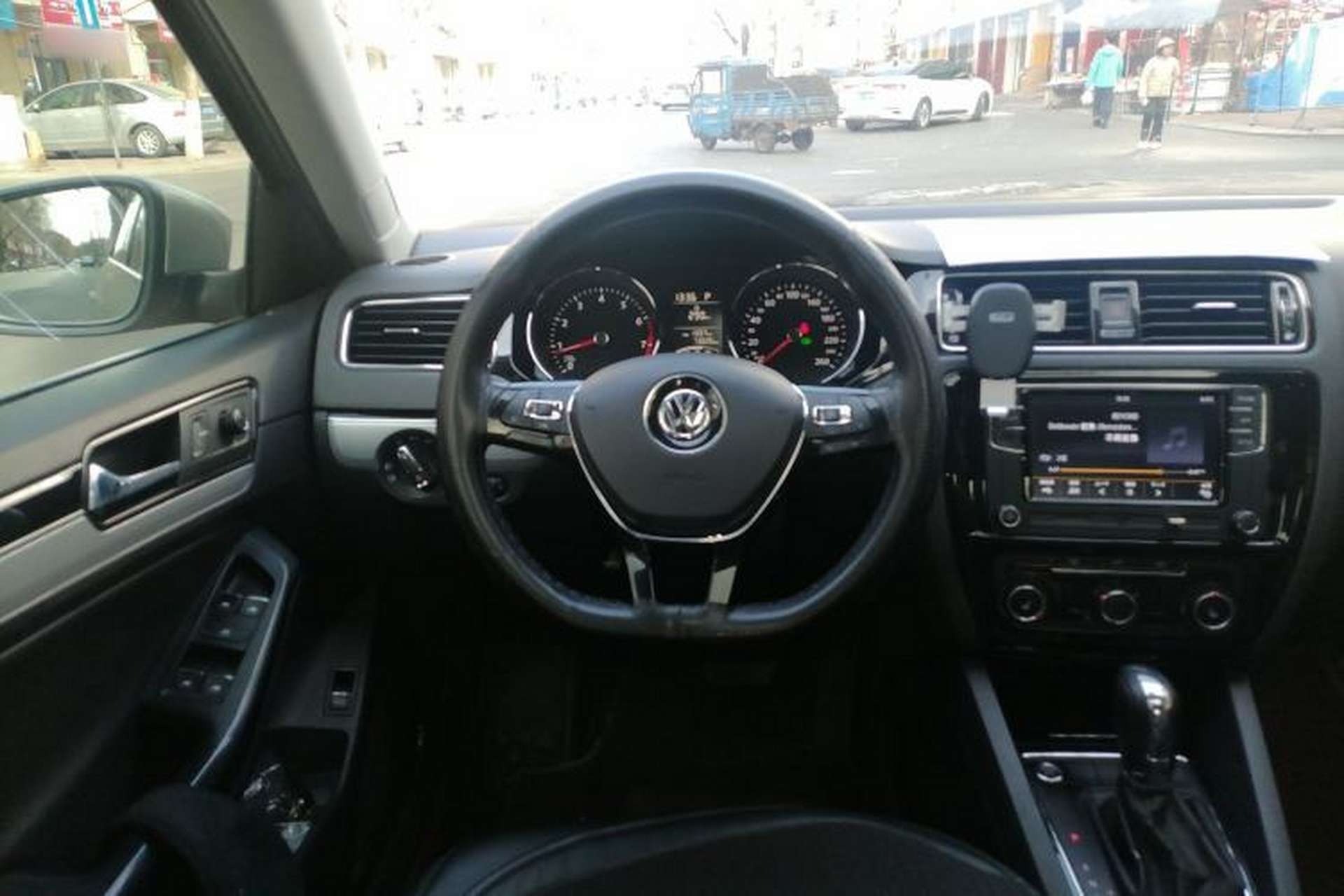 Used Volkswagen Sagitar 2018 1.6L Automatic Comfort Model Steering Wheel