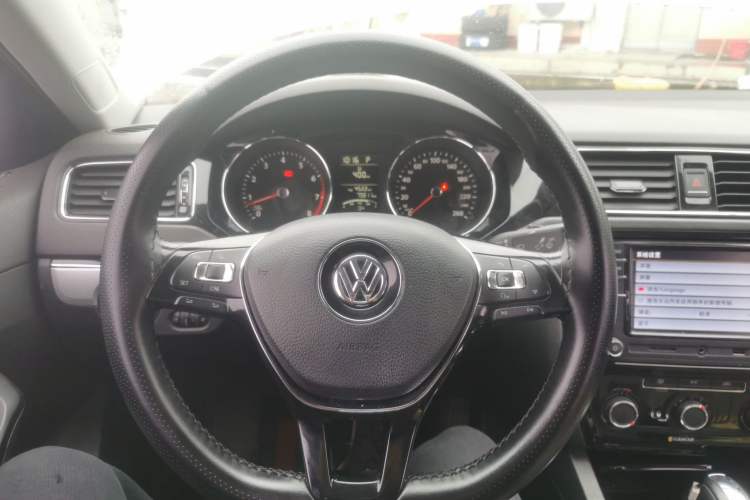 Used Volkswagen Sagitar 2018 1.6L Automatic Comfort Model Steering Wheel