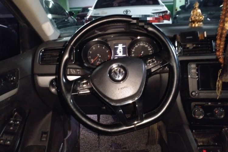 Used Volkswagen Sagitar 2018 280TSI DSG Ignite Edition Steering Wheel