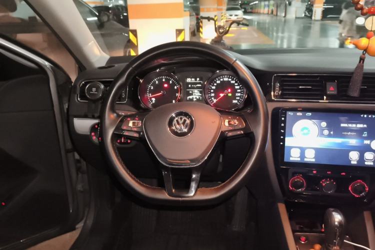 Used Volkswagen Sagitar 2018 1.6L Automatic Comfort Model Steering Wheel