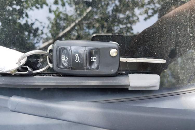 Used Volkswagen Sagitar 2018 280TSI DSG Comfort Model Vehicle Key