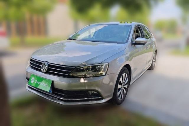 Volkswagen Sagitar 2018 1.6L Automatic Comfort Model с пробегом