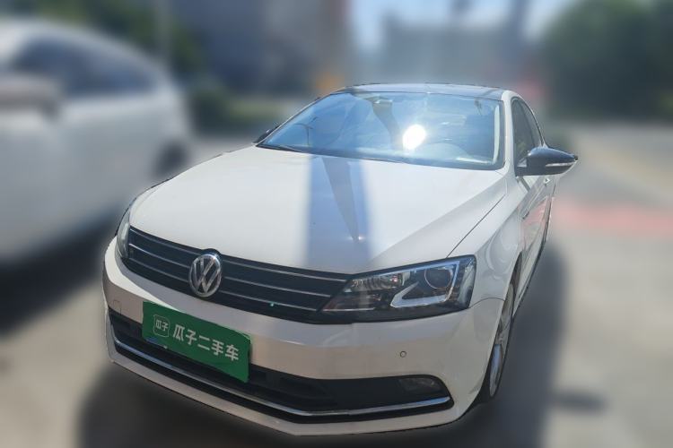 Used Volkswagen Sagitar 2018 280TSI DSG Luxury Model Guazi used car, China used car export, Used car for sale, Used  cars, Cheapest cars for sale