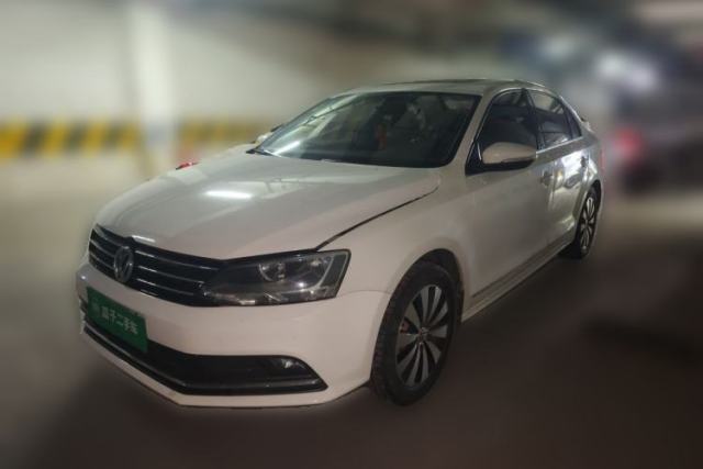 Ojetý Volkswagen Sagitar 2018 1.6L Manual Comfort Model