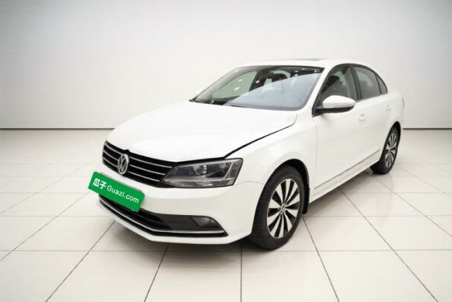 Ojetý Volkswagen Sagitar 2018 1.6L Automatic Comfort Model