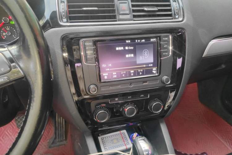Used Volkswagen Sagitar 2018 280TSI DSG Comfort Model Audio And AC Panel