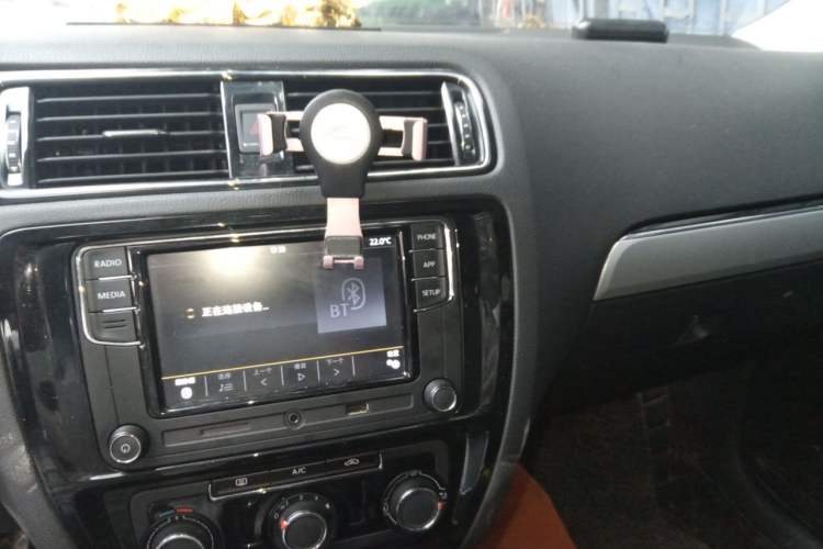 Used Volkswagen Sagitar 2018 280TSI DSG Ignite Edition Audio And AC Panel