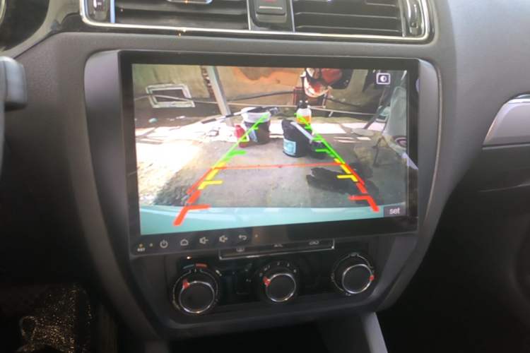 Used Volkswagen Sagitar 2018 280TSI DSG Comfort Model Audio And AC Panel