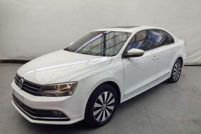 Ojetý Volkswagen Sagitar 2018 280TSI DSG Comfort Model