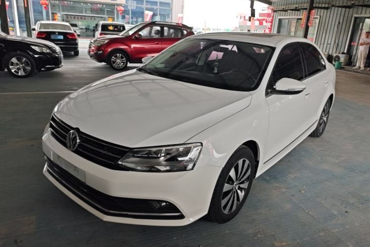Used Volkswagen Sagitar 2018 1.6L Automatic Comfort Model Guazi used car, China used car export, Used car for sale, Used  cars, Cheapest cars for sale