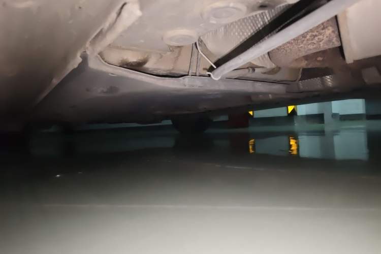 Used Volkswagen Sagitar 2018 1.6L Manual Comfort Model Chassis Rear Left