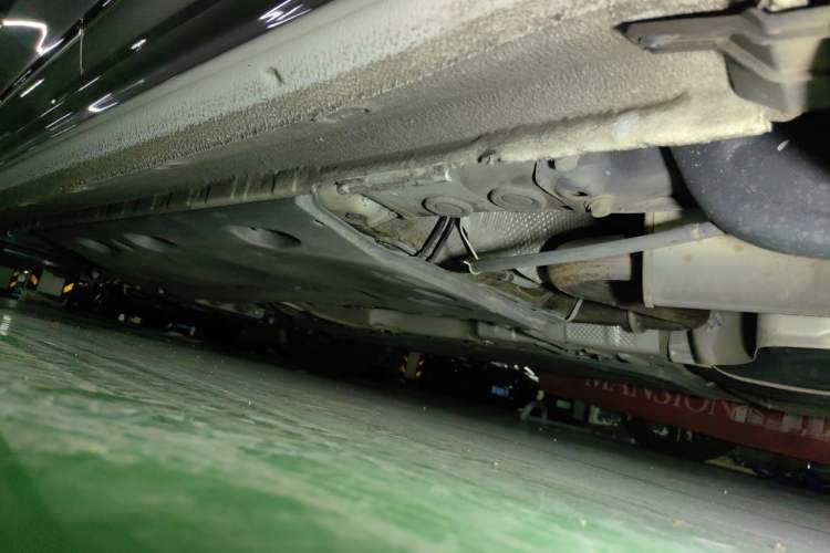 Used Volkswagen Sagitar 2018 1.6L Automatic Comfort Model Chassis Rear Left