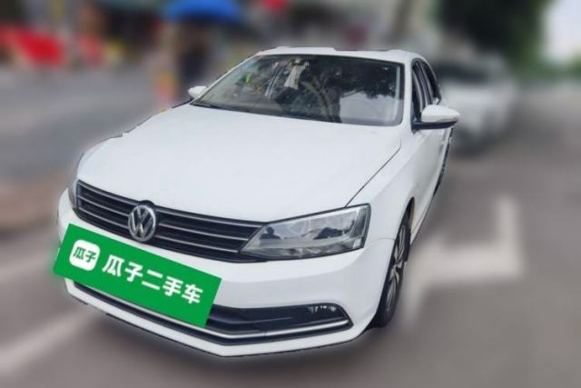 Ojetý Volkswagen Sagitar 2018 1.6L Automatic Comfort Model