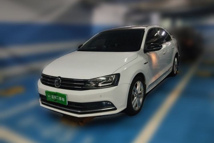 Used Volkswagen Sagitar 2018 280TSI DSG Luxury Model Guazi used car, China used car export, Used car for sale, Used  cars, Cheapest cars for sale