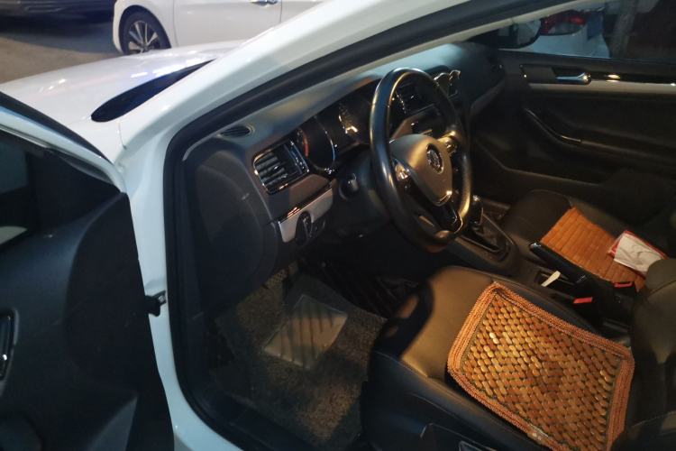 Used Volkswagen Sagitar 2018 1.6L Automatic Comfort Model Driver Seat