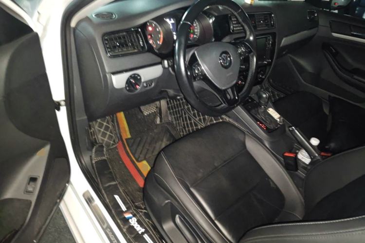 Used Volkswagen Sagitar 2018 180TSI DSG Prestige Edition Driver Seat