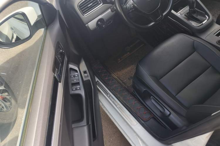 Used Volkswagen Sagitar 2018 1.6L Automatic Comfort Model Driver Seat